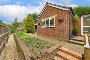 Photo 17- click for photo gallery